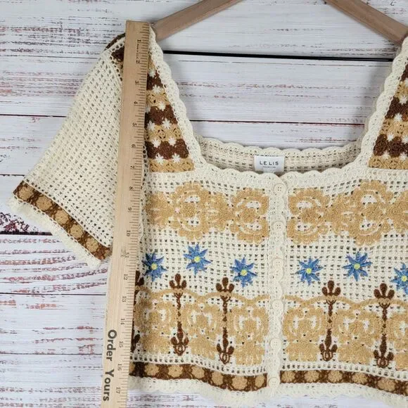 Le Lis Crochet Knit Top Button Cropped Womens Size M/L Short Sleeve Boho Beige - Picture 2 of 11